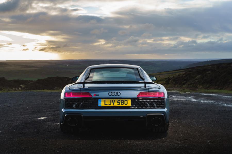  Audi R8 V10 Performance 2019 года  (UK) (фото 7 из 136)
